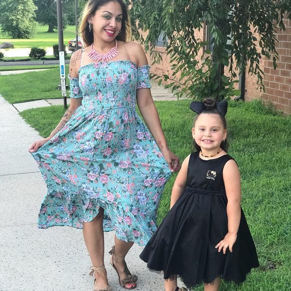 Meet your Posher, Jennifer - Picture 1 of 1